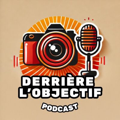 Deux animateurs enregistrant un podcast photo à distance chacun depuis son bureau