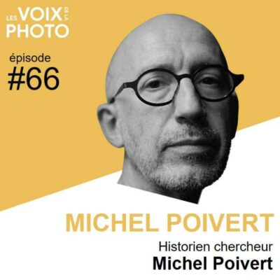 Michel Poivert, historien de la photographie et commissaire d'exposition, dans son bureau
