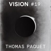 Tirage argentique abstrait de la série Horizons, exemple de photographie expérimentale argentique de Thomas Paquet