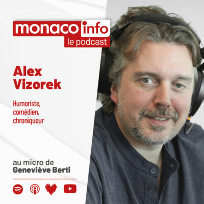 Portrait de l'humoriste Alex Vizorek, invité du podcast de Monaco Info