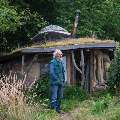 Portrait d'Alexis Robert, jardinier autonome en forêt de Brocéliande