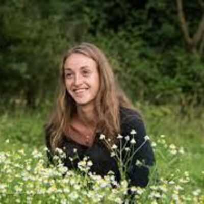 Portrait d'Anais, productrice de tisanes, invitée du podcast La voix du Kaizen