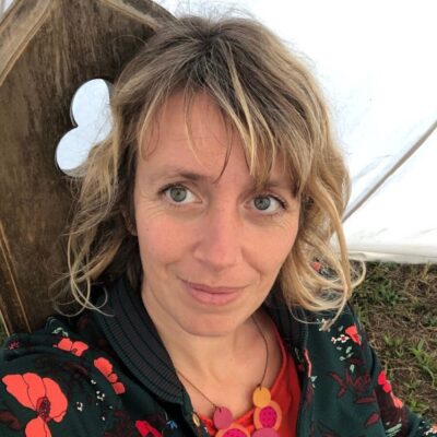 Portrait d'Audrey Gicquel, ingénieure et voyageuse, invitée du podcast Regard'Ailleurs