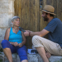Vue aérienne du village d'Eourres, sujet de l'épisode avec Caroline Yaffee