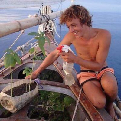 Portrait de l'ingénieur et navigateur Corentin De Chatelperron, le nomade des mers