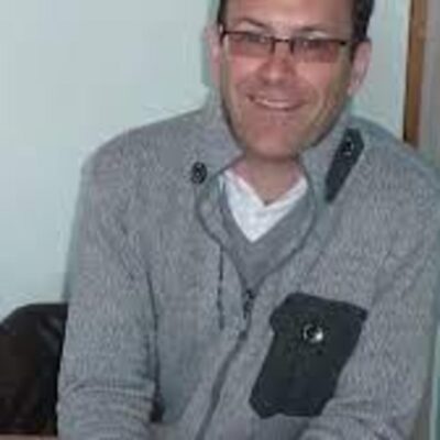 Portrait de David Cheynel, praticien en psychopédagogie positive