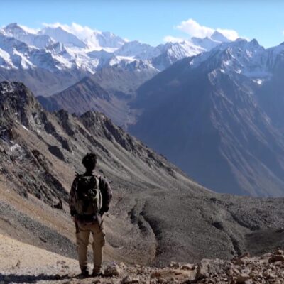 Portrait de l'explorateur Eliott Schonfeld, invité du podcast Regard'Ailleurs