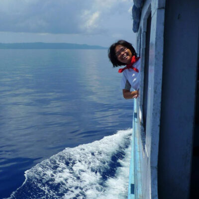 Portrait de Fey, une Indonésienne de Sulawesi passionnée par la langue française, invitée du podcast Regard'Ailleurs