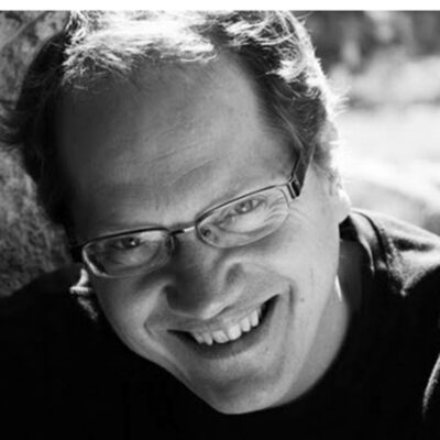 Portrait de l'anthropologue Franck Michel, spécialiste du voyage et du tourisme en Asie