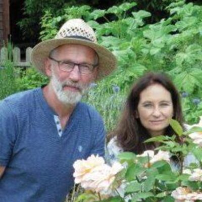Portrait d'Isabelle et Patrice Drai, producteurs de plantes médicinales en biodynamie.