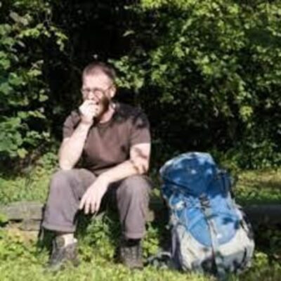 Portrait de Jérôme Thomas, le conteur marcheur invité du podcast La voix du Kaizen