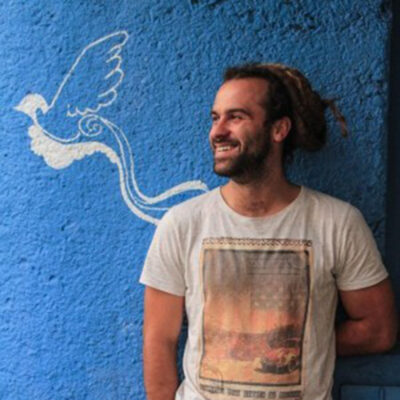Portrait de Julien Masson, invité du podcast Regard'Ailleurs pour son film sur l'Afrique