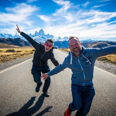 Portrait de Laurent Lingelser et Florian Mosca, les Coflocs, invités du podcast Regard'Ailleurs pour parler de van life.