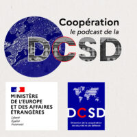 Visuel de l'épisode du podcast Coopération consacré à Magdalena Bioget, adjointe au chef de la mission monde de la DCSD