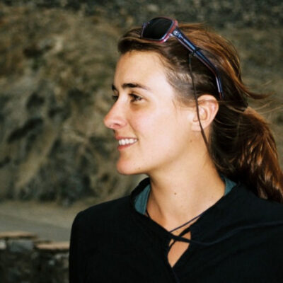 Portrait de Marianne Chaud, ethnologue et réalisatrice invitée du podcast Regard'Ailleurs